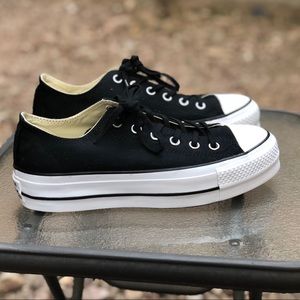 Converse  Chuck Taylor All Star Lift Sneakers